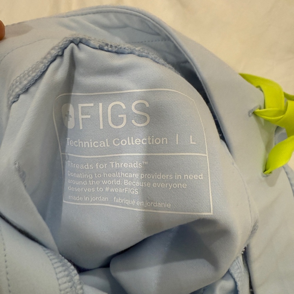 Figs High Waisted Yola scrub pants - Picture 2 of 3